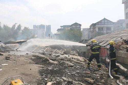 广西砂石场爆料事件视频,揭露背后黑幕与环保争议 第2张 广西砂石场爆料事件视频,揭露背后黑幕与环保争议 第2张